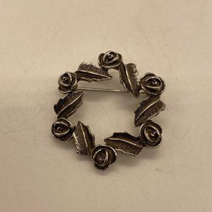 Vintage - Sarah Coventry Rose Wreath Brooch Pin - Silver Tone - Floral
